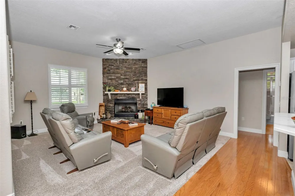 1989 NW 111TH LOOP ocala, FL 34475