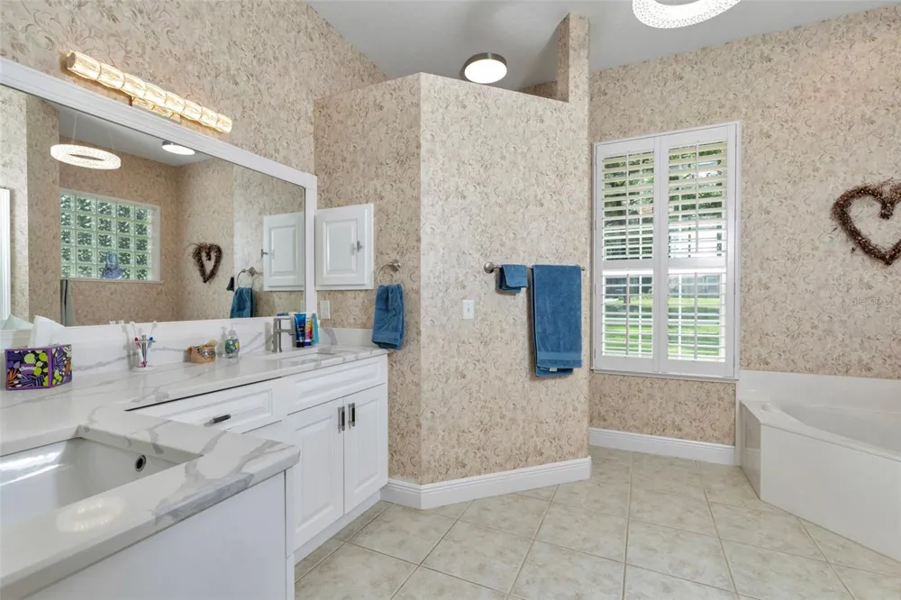 1989 NW 111TH LOOP ocala, FL 34475