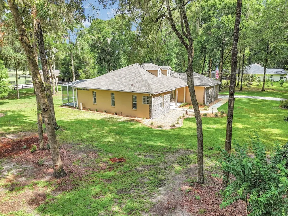 1989 NW 111TH LOOP ocala, FL 34475