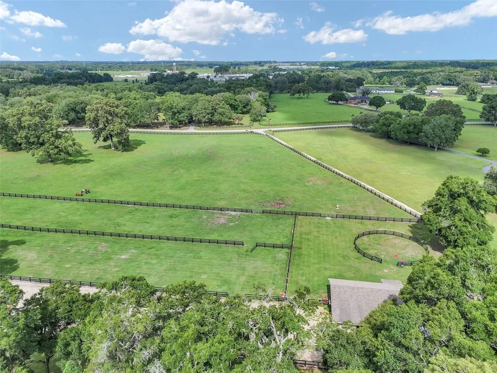 1989 NW 111TH LOOP ocala, FL 34475