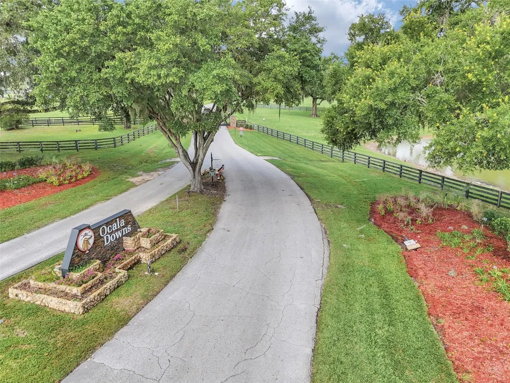 1989 NW 111TH LOOP ocala, FL 34475
