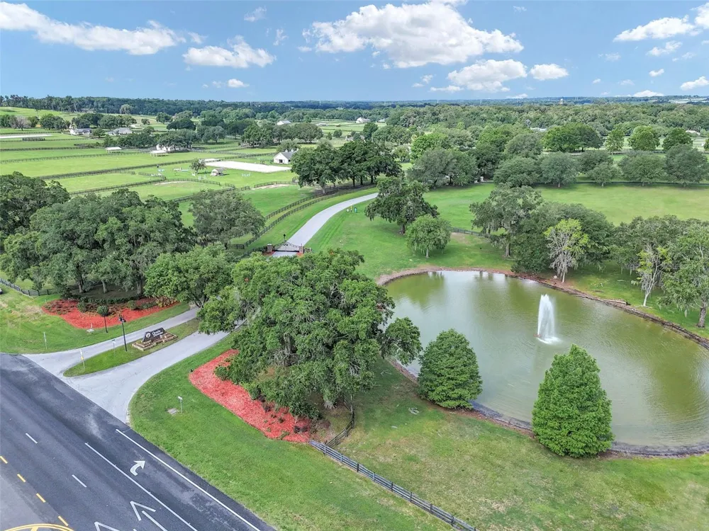 1989 NW 111TH LOOP ocala, FL 34475