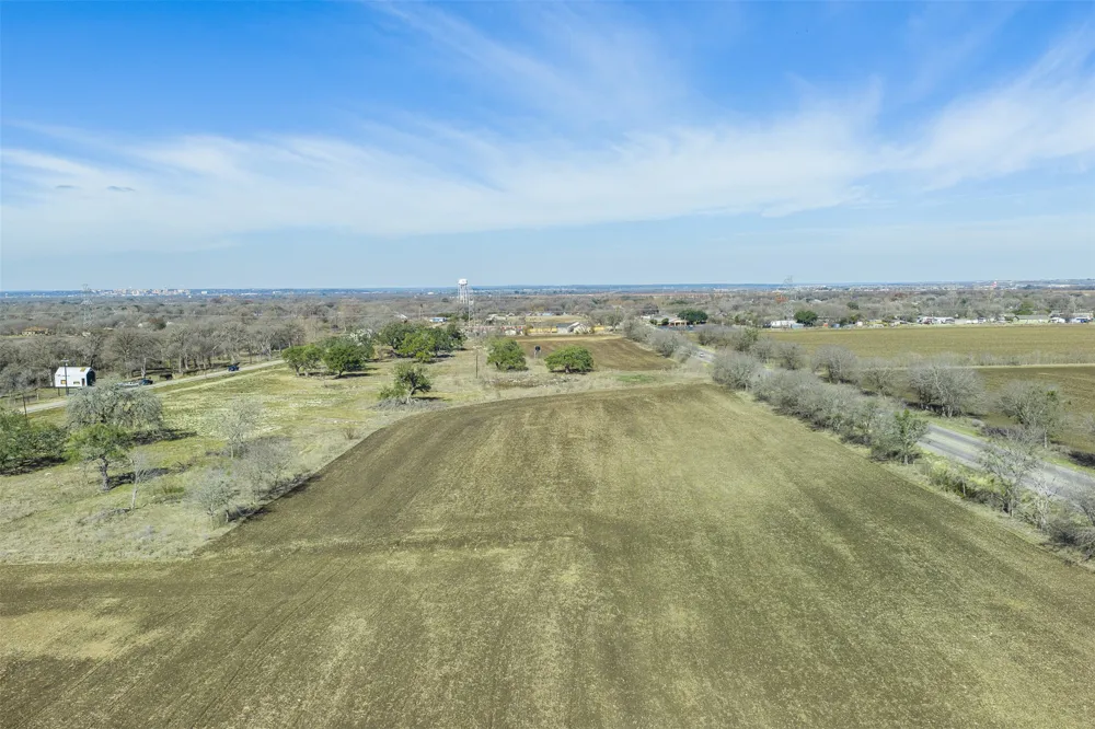 600 NW River Road Martindale, TX 78655
