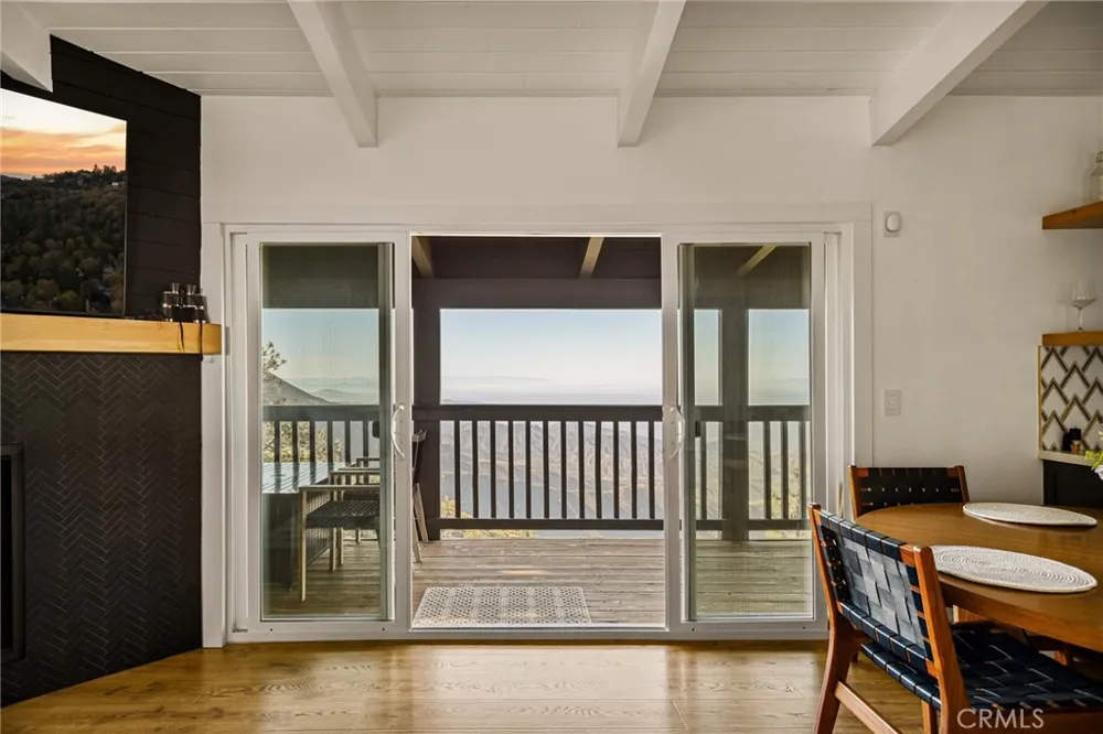 31537 Old City Creek Running Springs, CA 92382