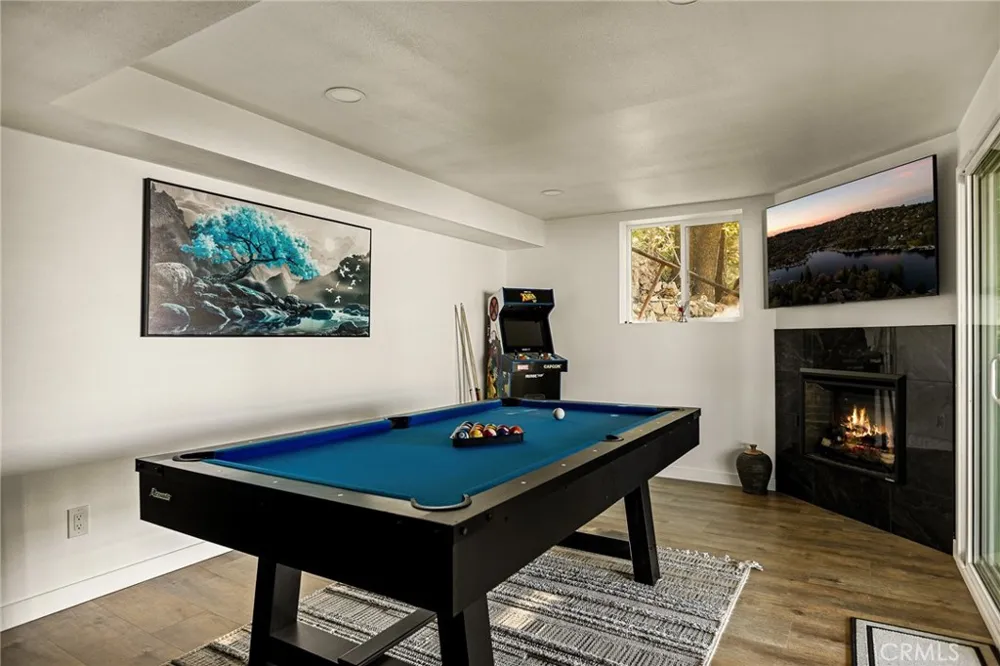 31537 Old City Creek Running Springs, CA 92382
