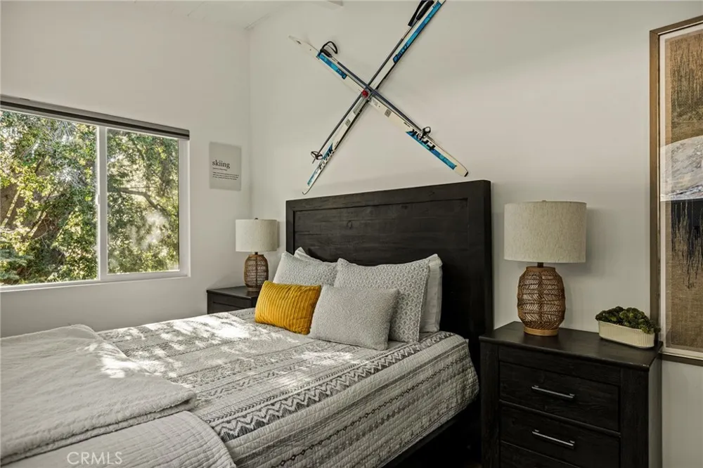 31537 Old City Creek Running Springs, CA 92382
