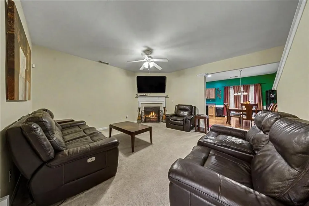 2091 Lakeshore Overlook Drive NW Kennesaw, GA 30152