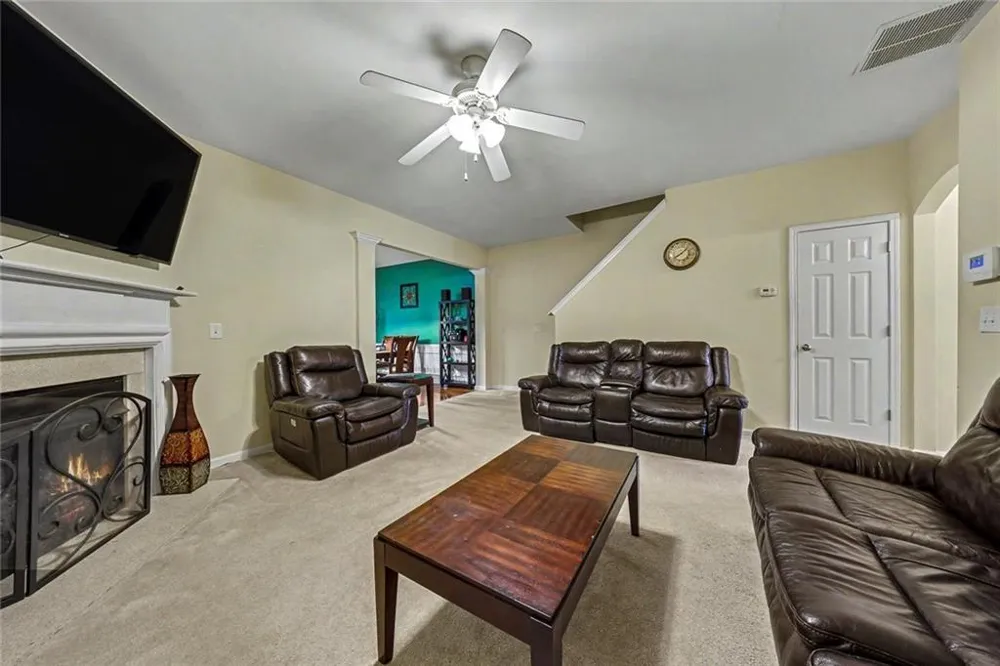 2091 Lakeshore Overlook Drive NW Kennesaw, GA 30152