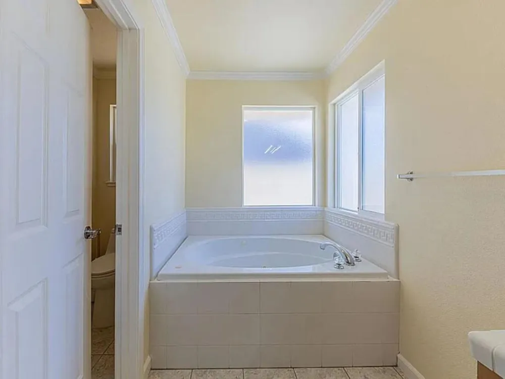 1520 Cambridge Court Salinas, CA 93906