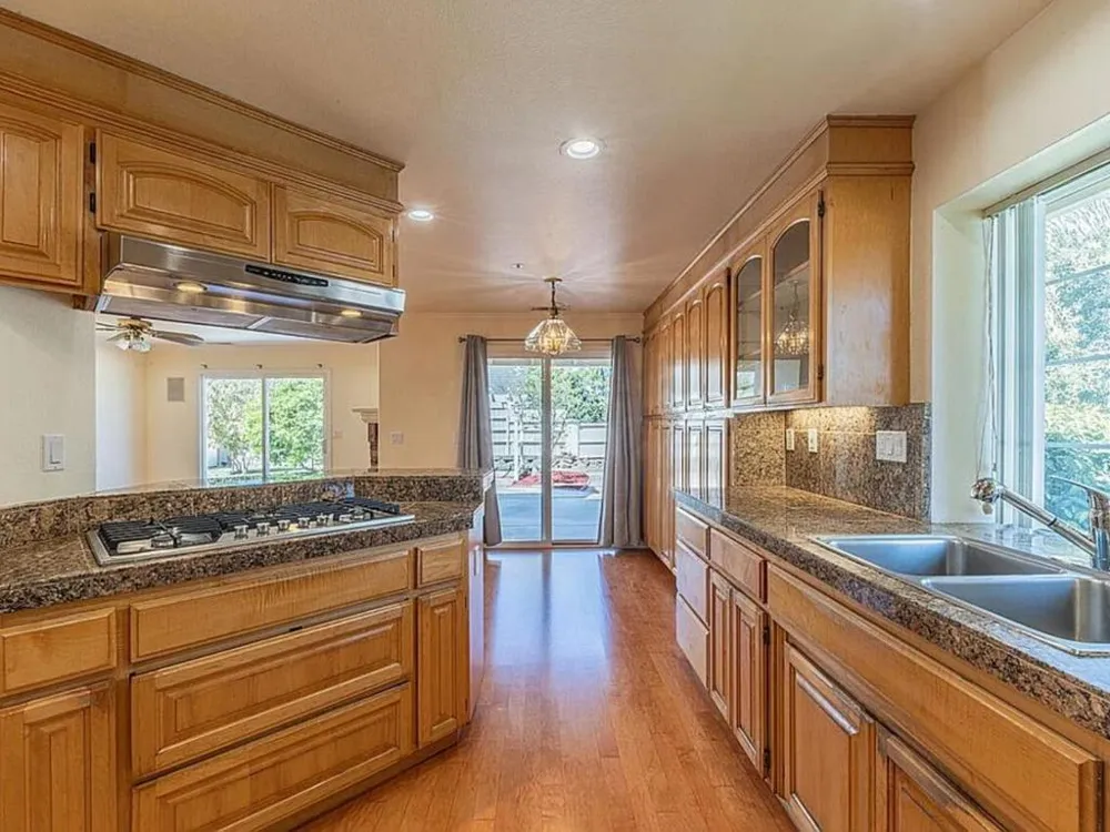 1520 Cambridge Court Salinas, CA 93906