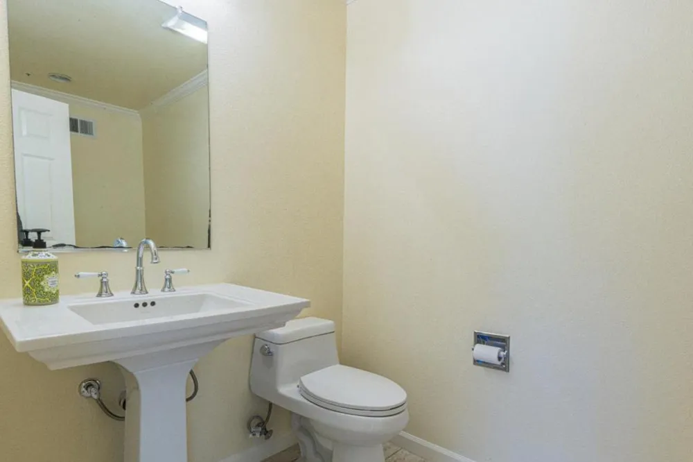 1520 Cambridge Court Salinas, CA 93906