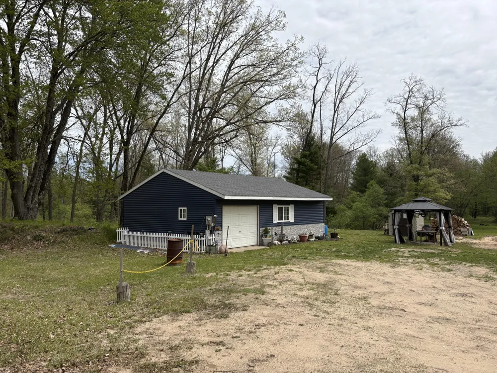 8774 S Star Lake Drive Baldwin, MI 49304