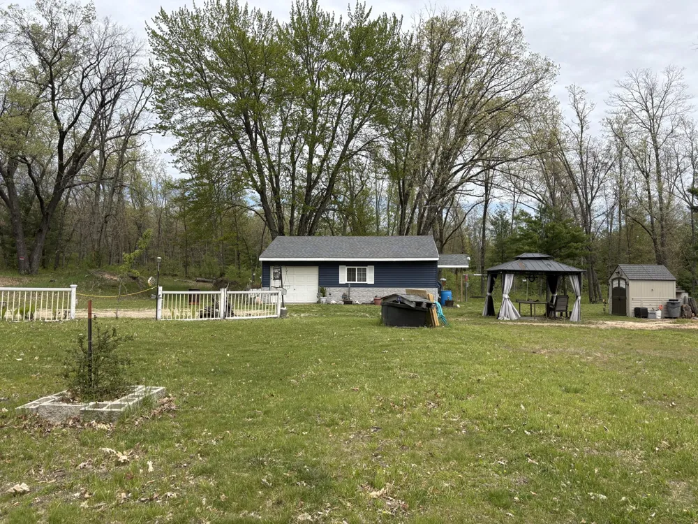 8774 S Star Lake Drive Baldwin, MI 49304