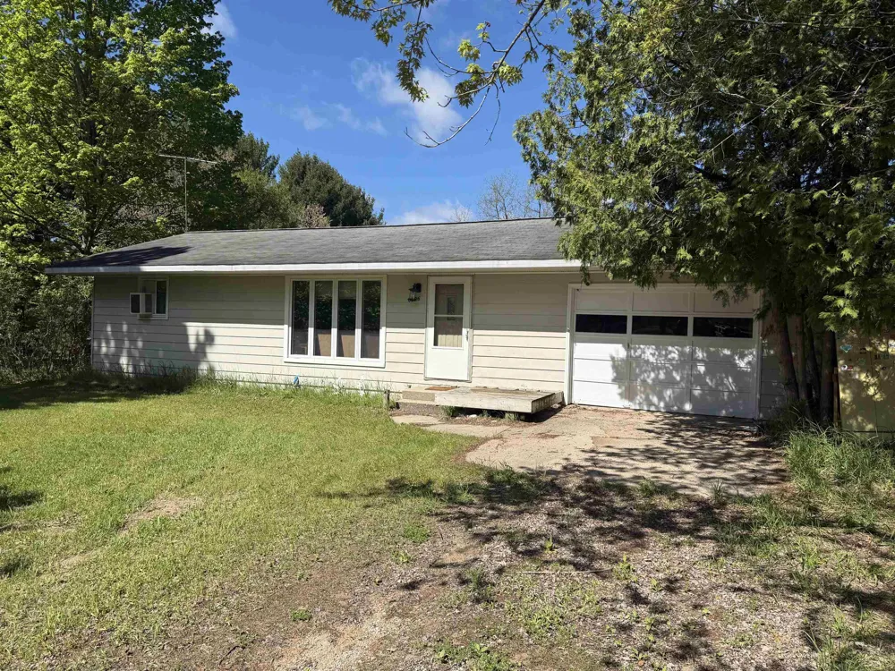 6296 Reynolds Road Almira Township, MI 49650