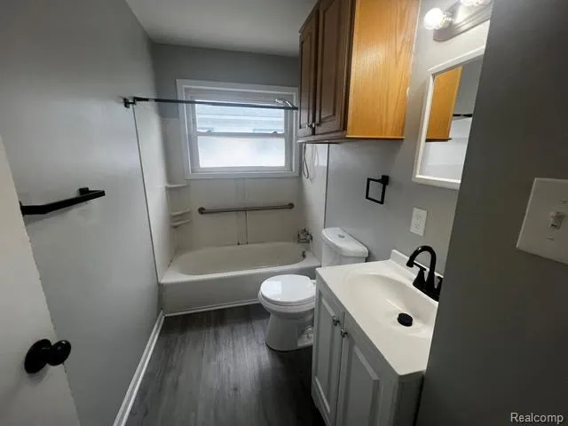 1774 Council Avenue Lincoln Park City, MI 48146