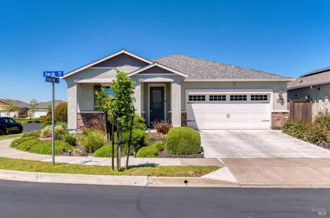 2211 Stars Drive