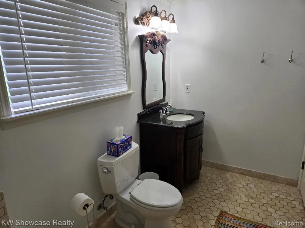 474 Beverly Island Drive Waterford Charter Township, MI 48328