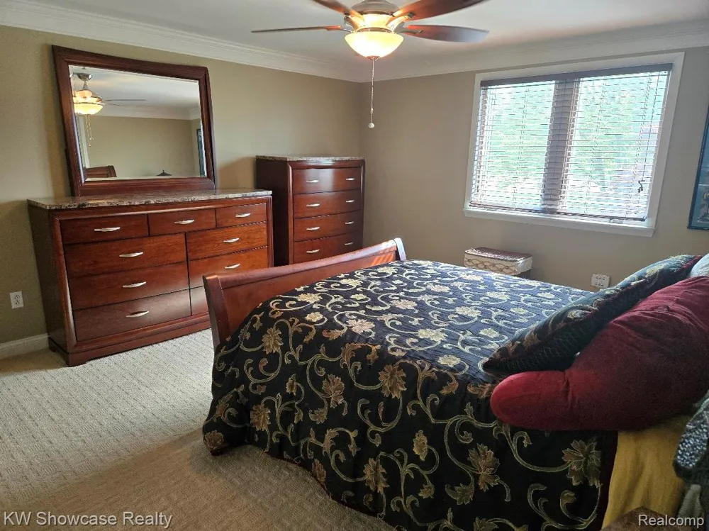 474 Beverly Island Drive Waterford Charter Township, MI 48328