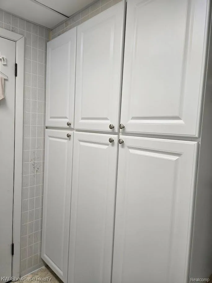 474 Beverly Island Drive Waterford Charter Township, MI 48328