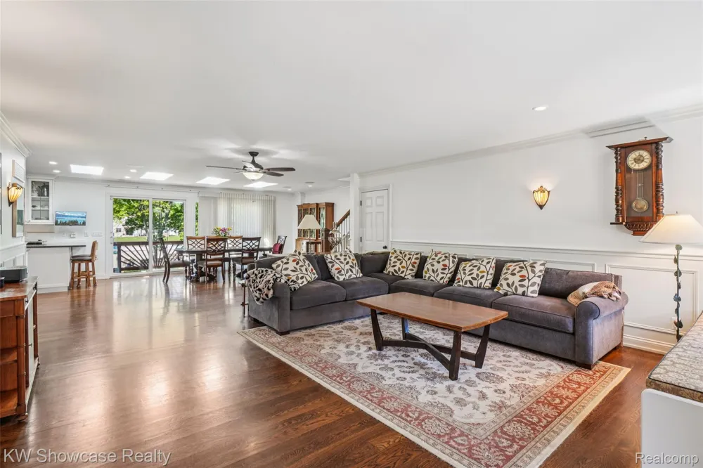 474 Beverly Island Drive Waterford Charter Township, MI 48328