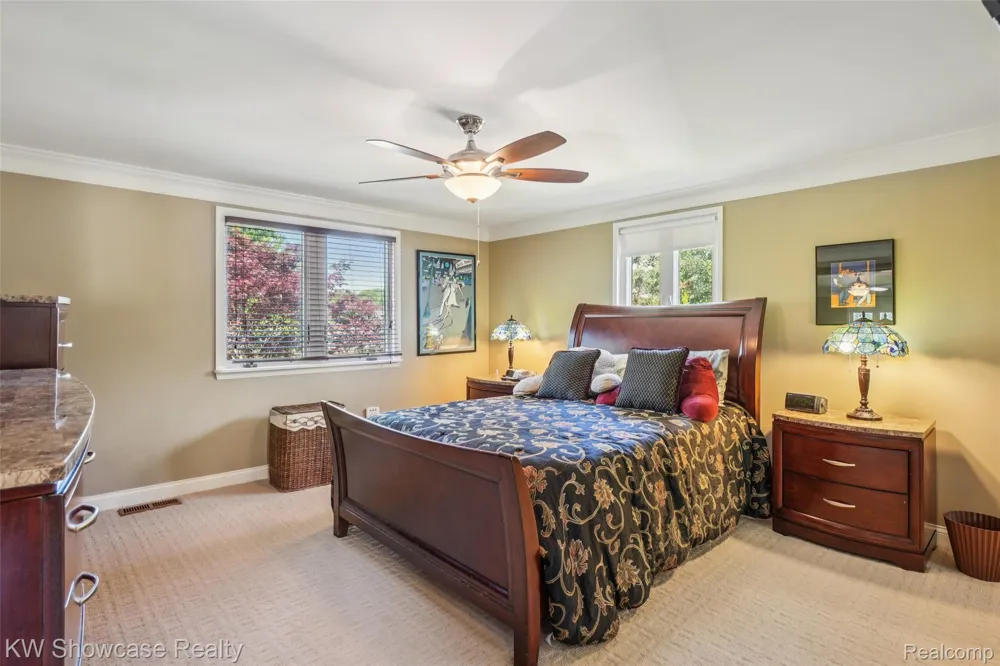 474 Beverly Island Drive Waterford Charter Township, MI 48328