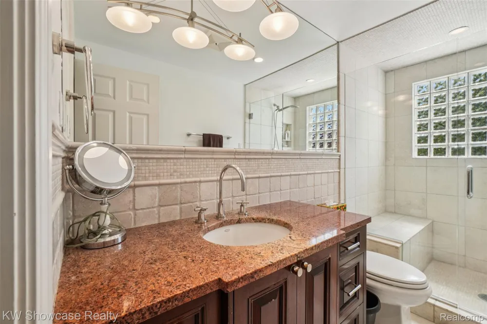 474 Beverly Island Drive Waterford Charter Township, MI 48328