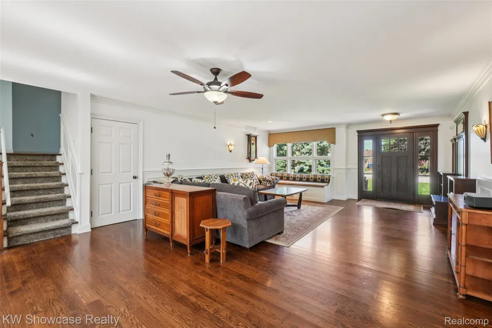 474 Beverly Island Drive Waterford Charter Township, MI 48328