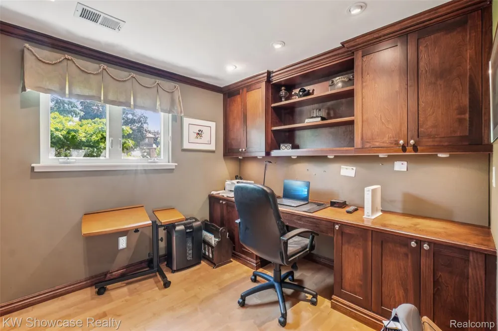 474 Beverly Island Drive Waterford Charter Township, MI 48328