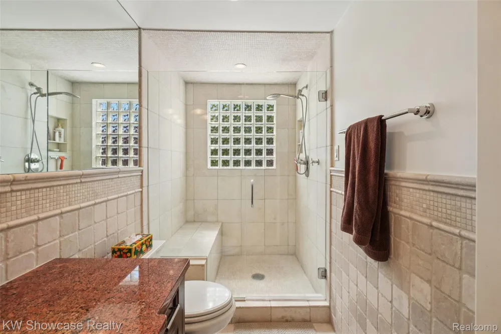474 Beverly Island Drive Waterford Charter Township, MI 48328