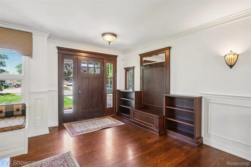 474 Beverly Island Drive Waterford Charter Township, MI 48328
