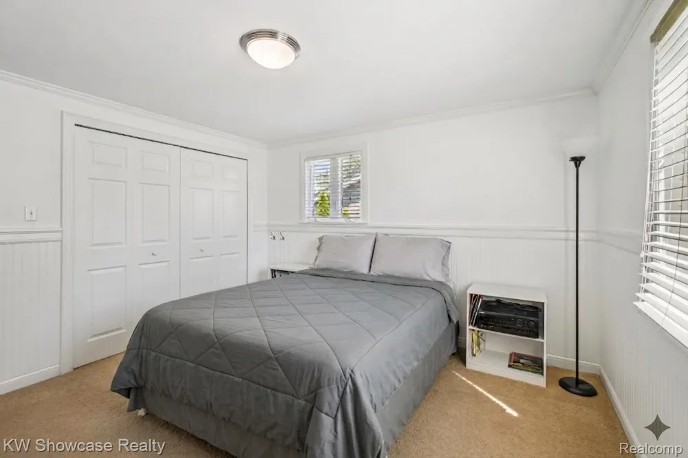 474 Beverly Island Drive Waterford Charter Township, MI 48328