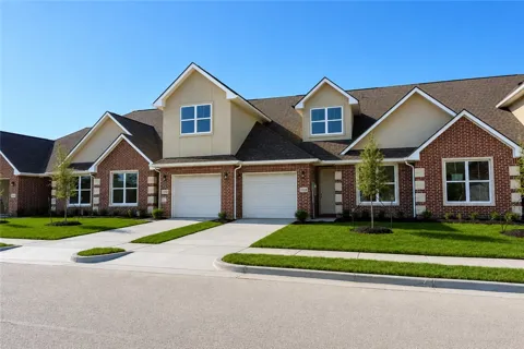 2004 Reagan Court
