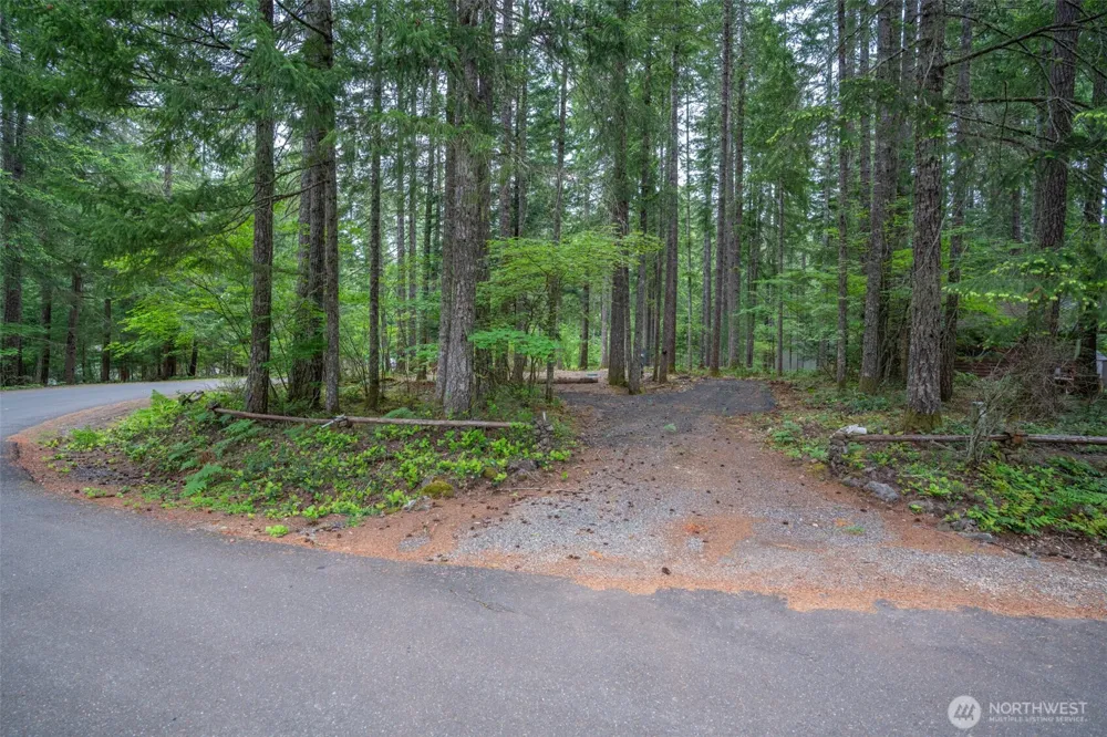 21 Quinault Place Hoodsport, WA 98548