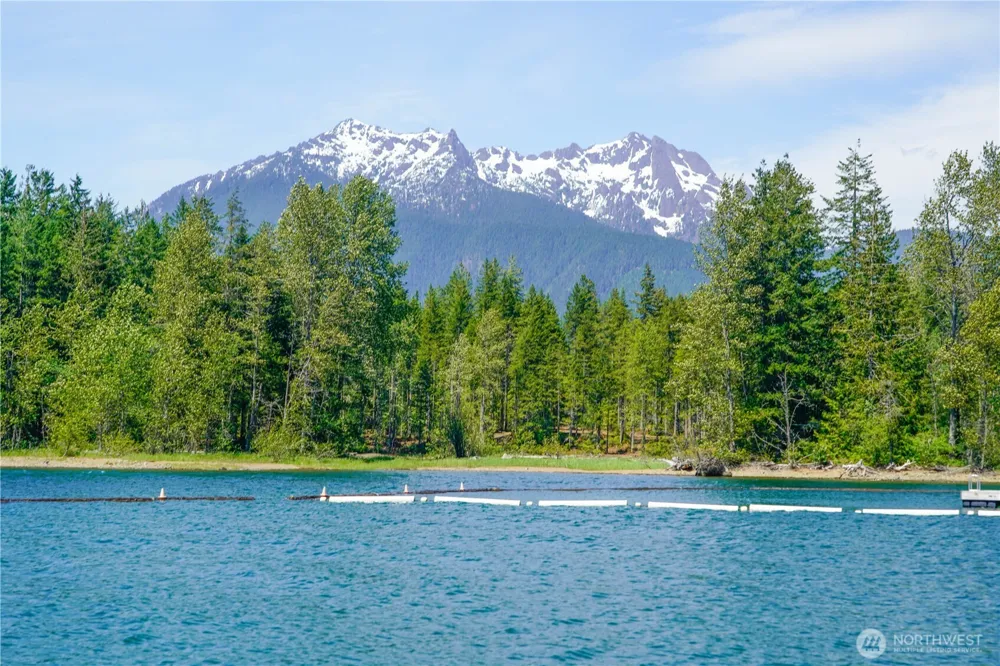 21 Quinault Place Hoodsport, WA 98548