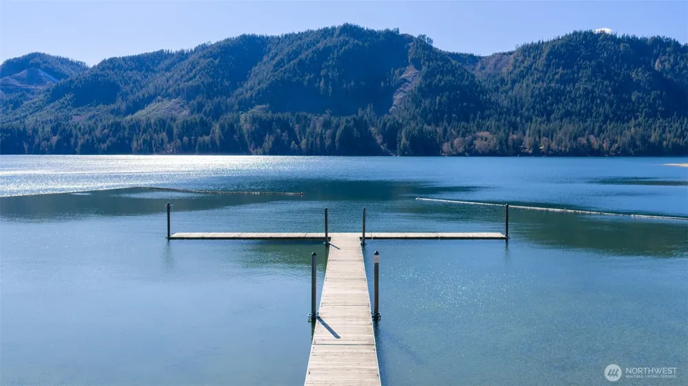 21 Quinault Place Hoodsport, WA 98548