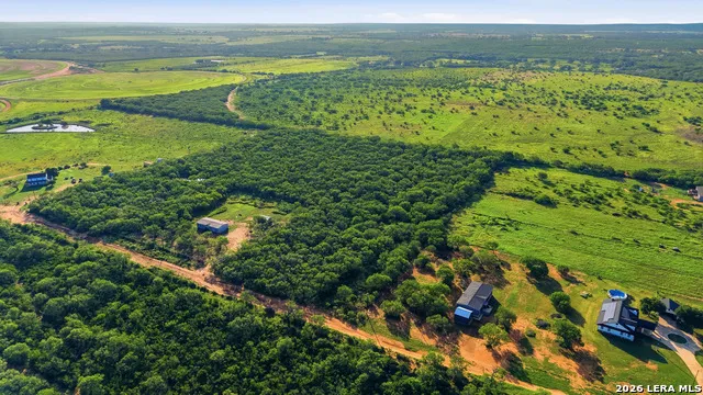 162 PR Heavens Ln Jourdanton, TX 78026