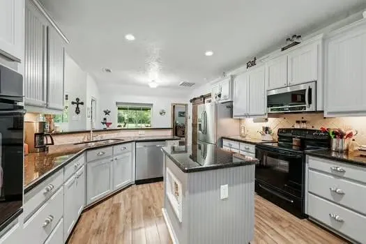 4529 Quiet Waters North Zulch, TX 77872