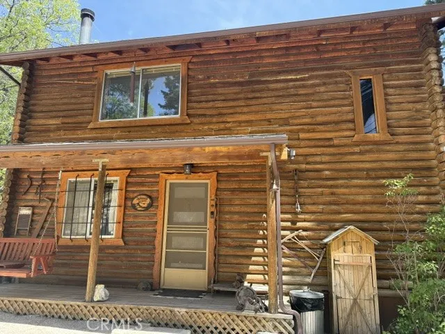 33285 Angeles Green Valley Lake, CA 92341