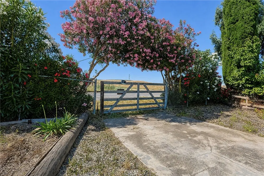 3519 Oakdale Road Winton, CA 95388