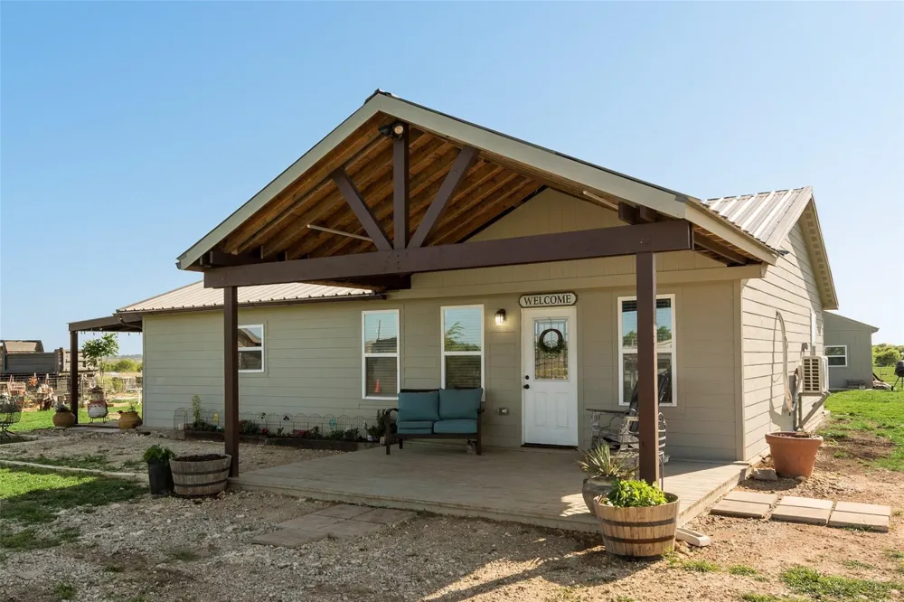 199 Hill County Road 4434 Itasca, TX 76055