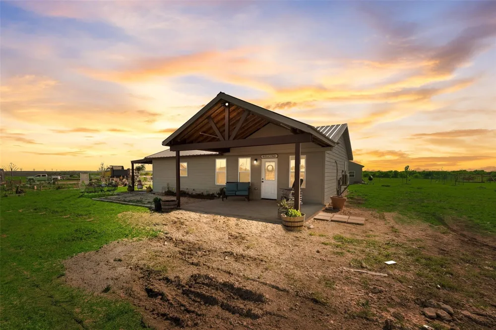 199 Hill County Road 4434 Itasca, TX 76055