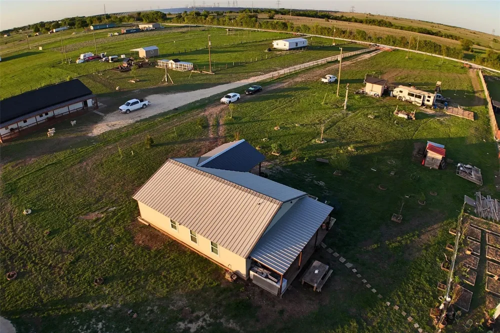 199 Hill County Road 4434 Itasca, TX 76055