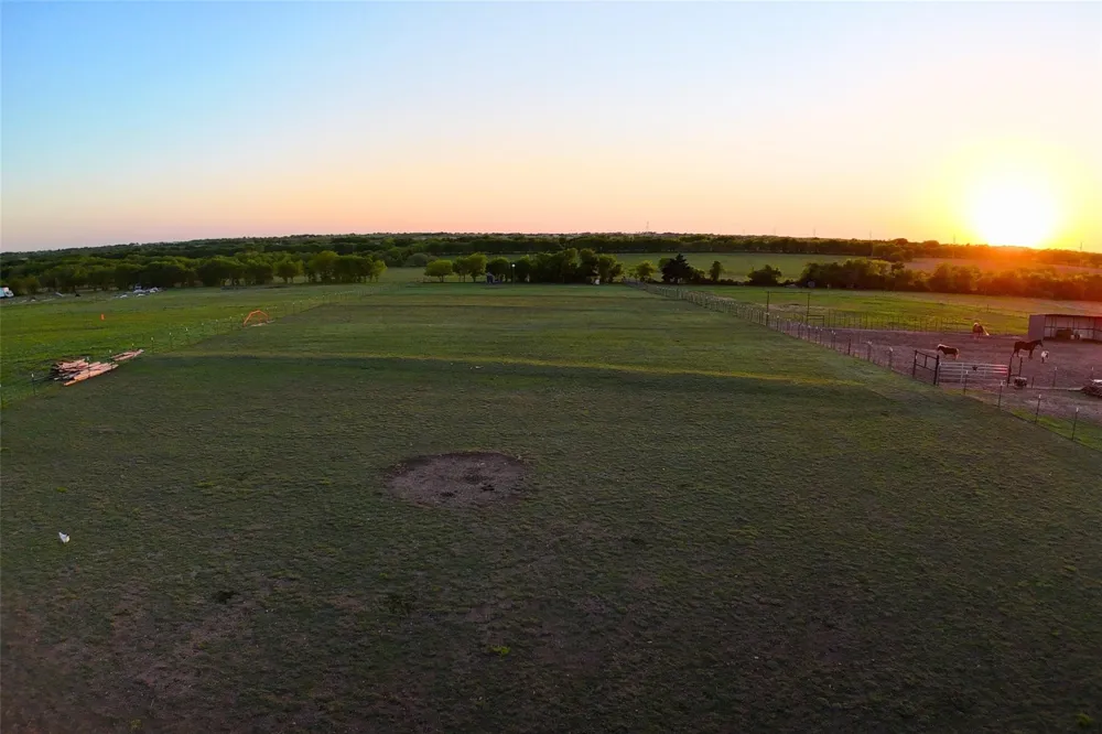 199 Hill County Road 4434 Itasca, TX 76055