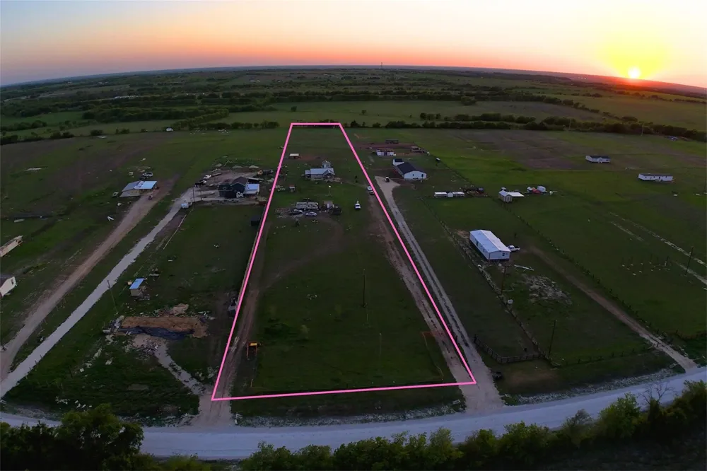 199 Hill County Road 4434 Itasca, TX 76055