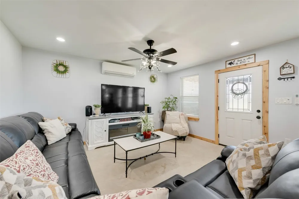 199 Hill County Road 4434 Itasca, TX 76055