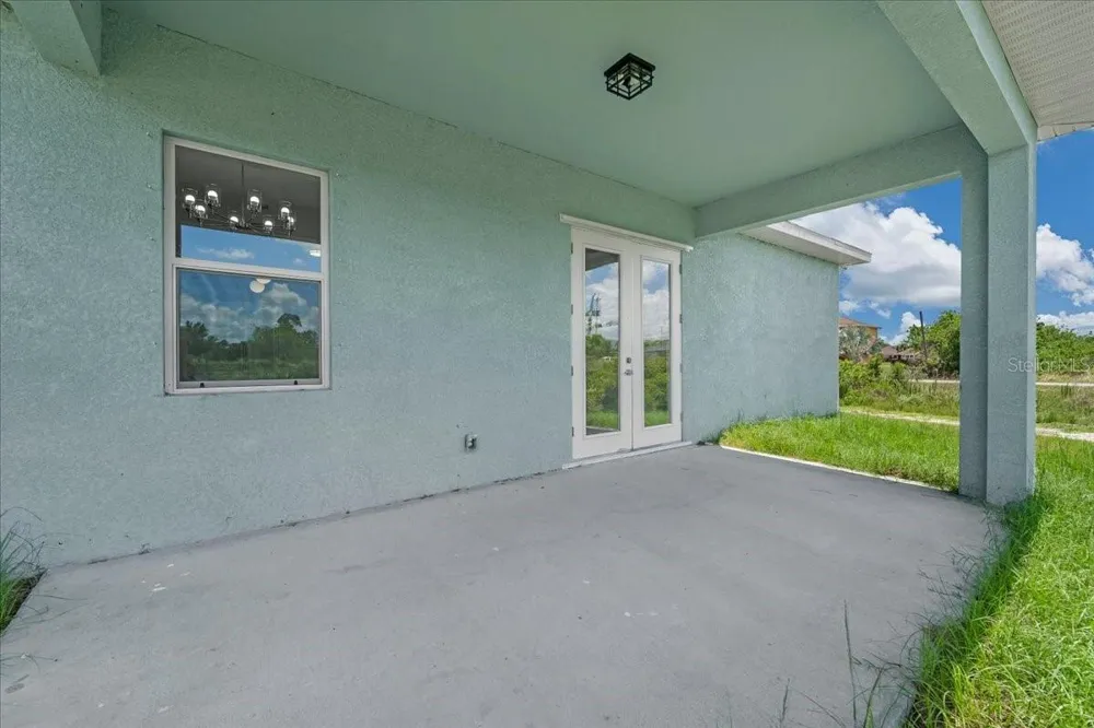 1911 RICHMOND AVENUE Lehigh Acres, FL 33972