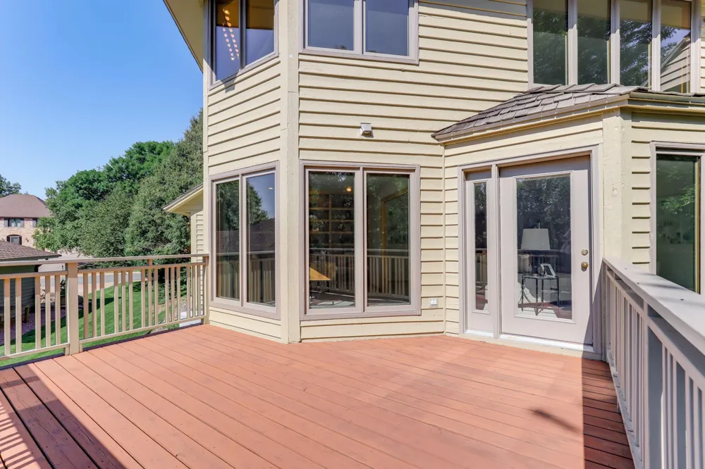 782 Evergreen Knolls Mendota Heights, MN 55118