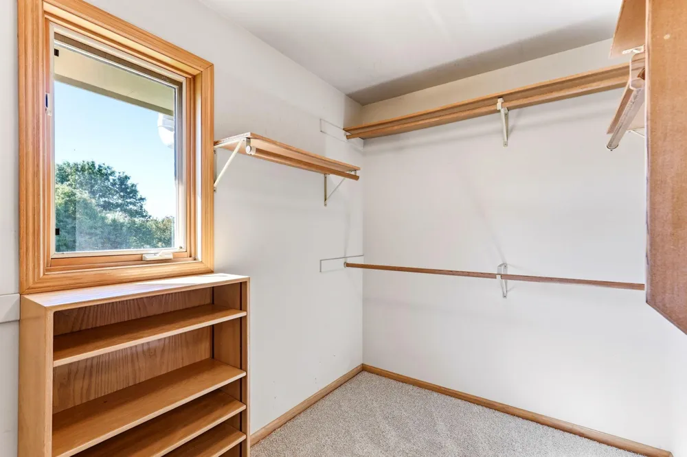 782 Evergreen Knolls Mendota Heights, MN 55118