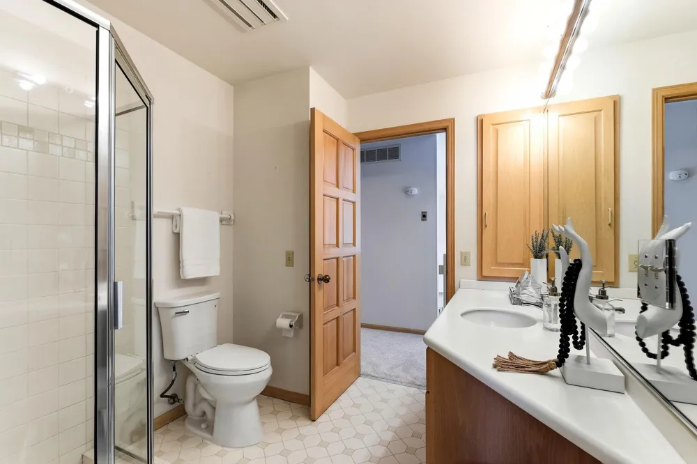 782 Evergreen Knolls Mendota Heights, MN 55118