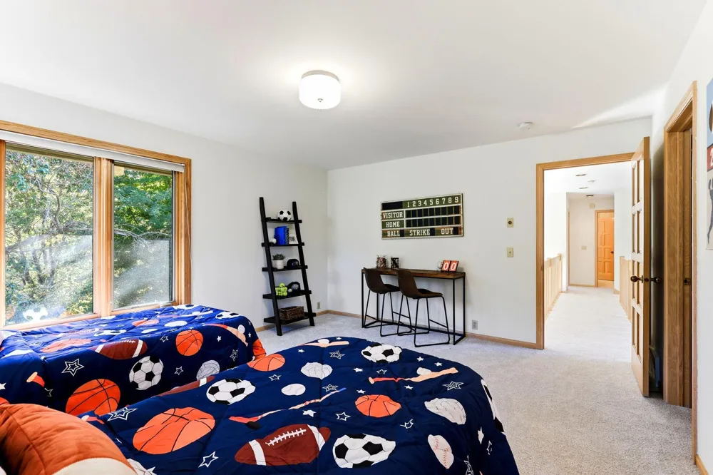 782 Evergreen Knolls Mendota Heights, MN 55118